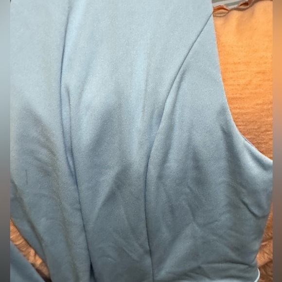 New Baby Blue open from shorts romper - Picture 13 of 13